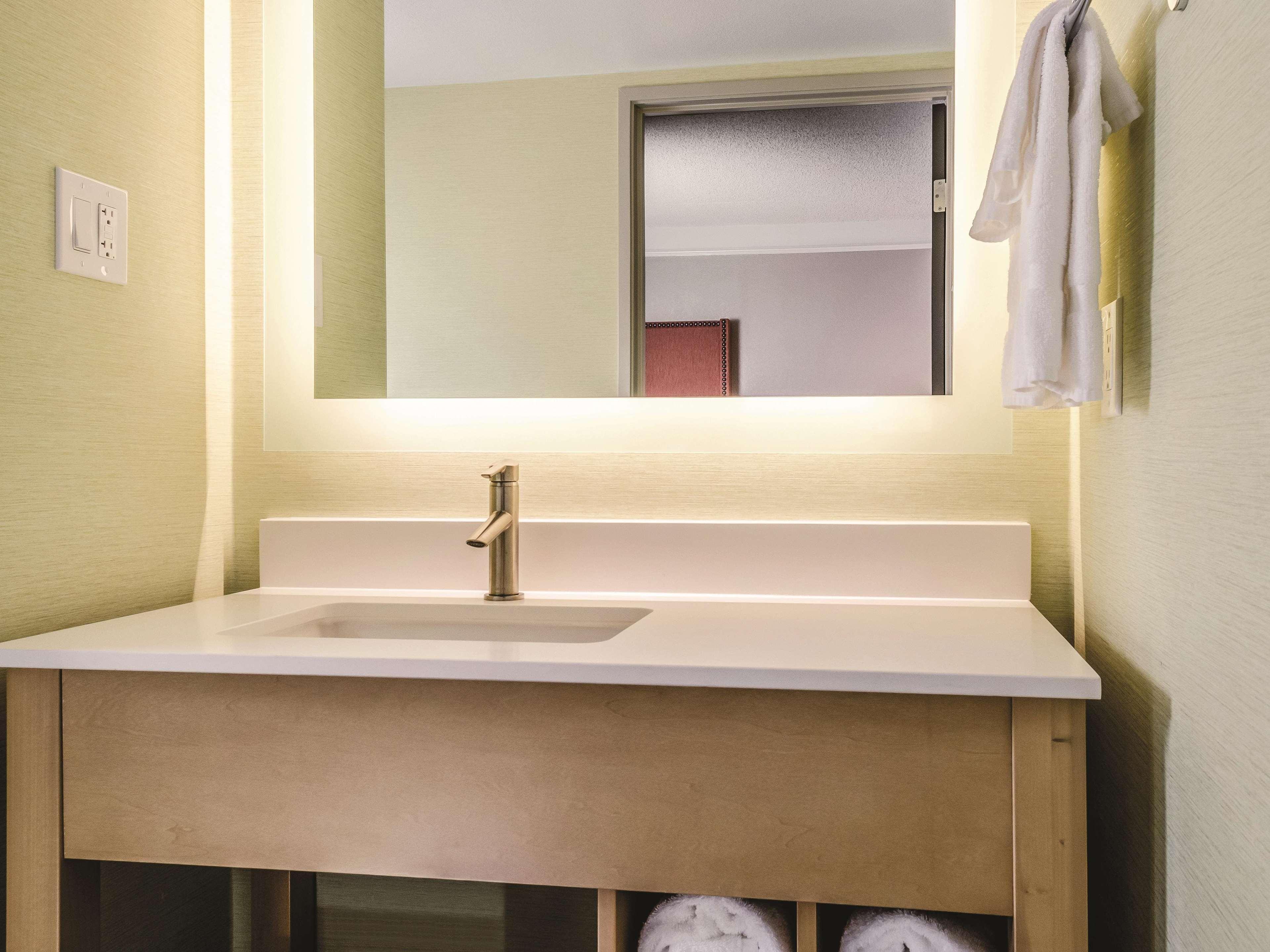 La Quinta By Wyndham San Francisco Airport North - Free Airport Shuttle Hotel South San Francisco Ngoại thất bức ảnh