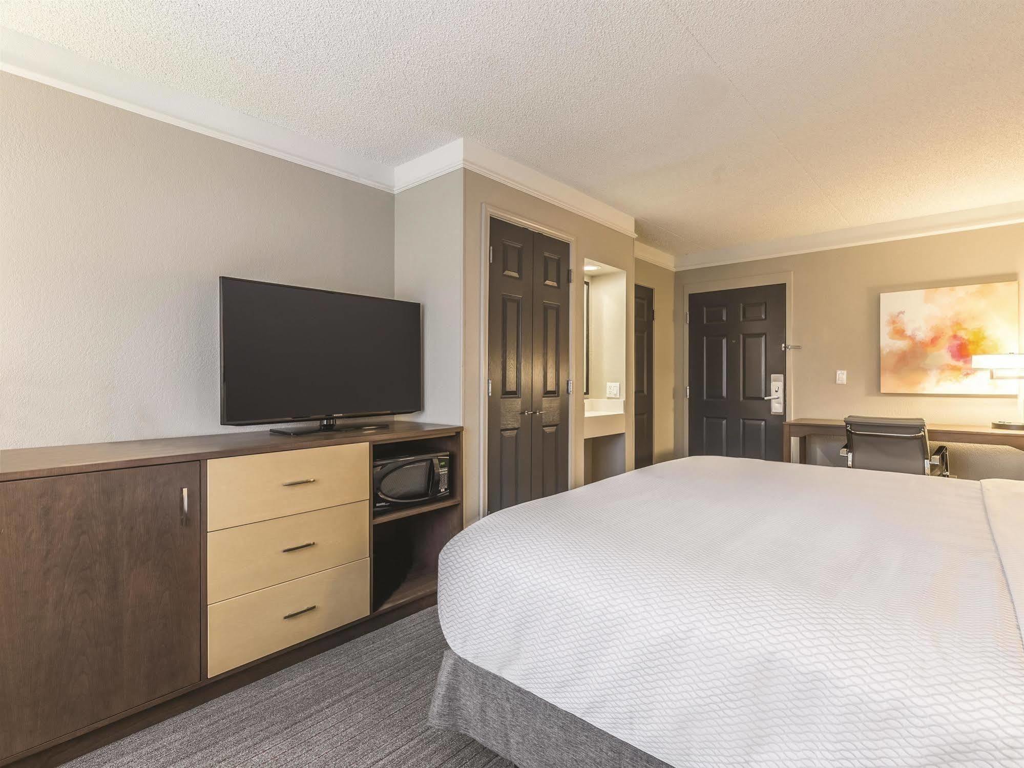 La Quinta By Wyndham San Francisco Airport North - Free Airport Shuttle Hotel South San Francisco Ngoại thất bức ảnh